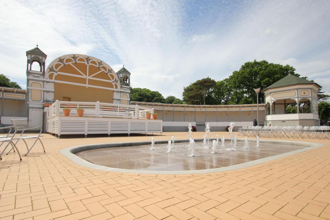 Mit Meerblick Und Terrasse, Gratis Nutzung Vom Ahoi Erlebnisbad Und Sauna In Sellin - Meeresblick Fewo 68 Goehren  Luaran gambar